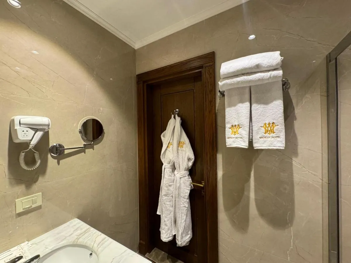 Image 2 of Midway Baku Hotel