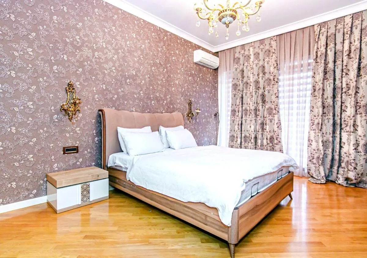Image 1 of Modern Apartment by Rashida