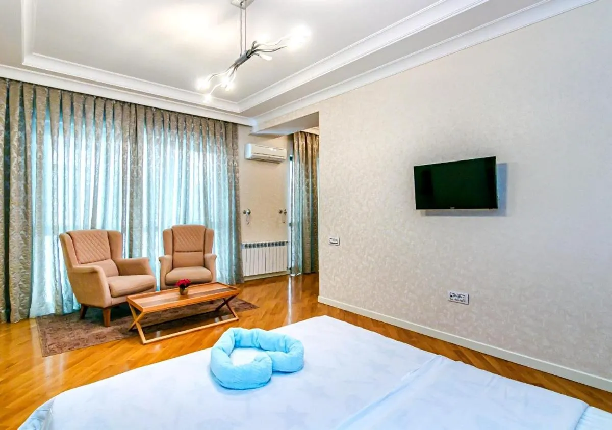 Image 4 of Modern Apartment by Rashida