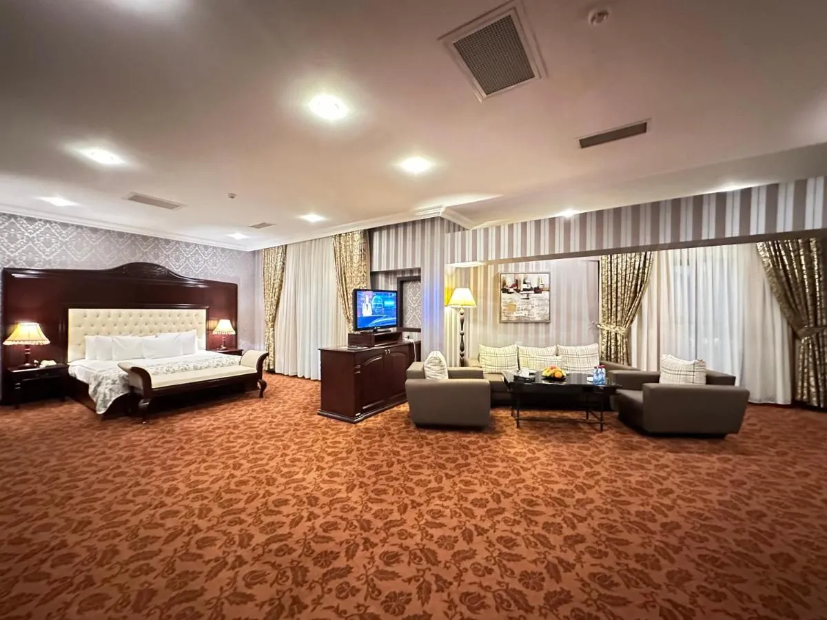 Image 4 of Modern Hotel
