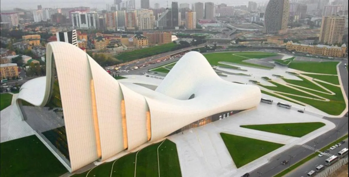 Image of Modern apt right next to the H Aliyev Centre!