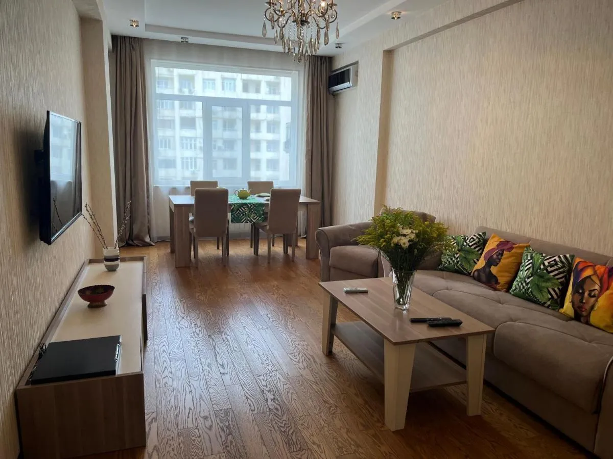 Image 2 of Modern apt right next to the H Aliyev Centre!