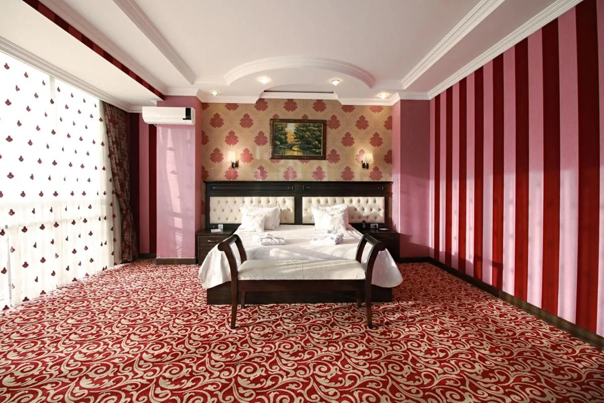Image 2 of New Baku Hotel