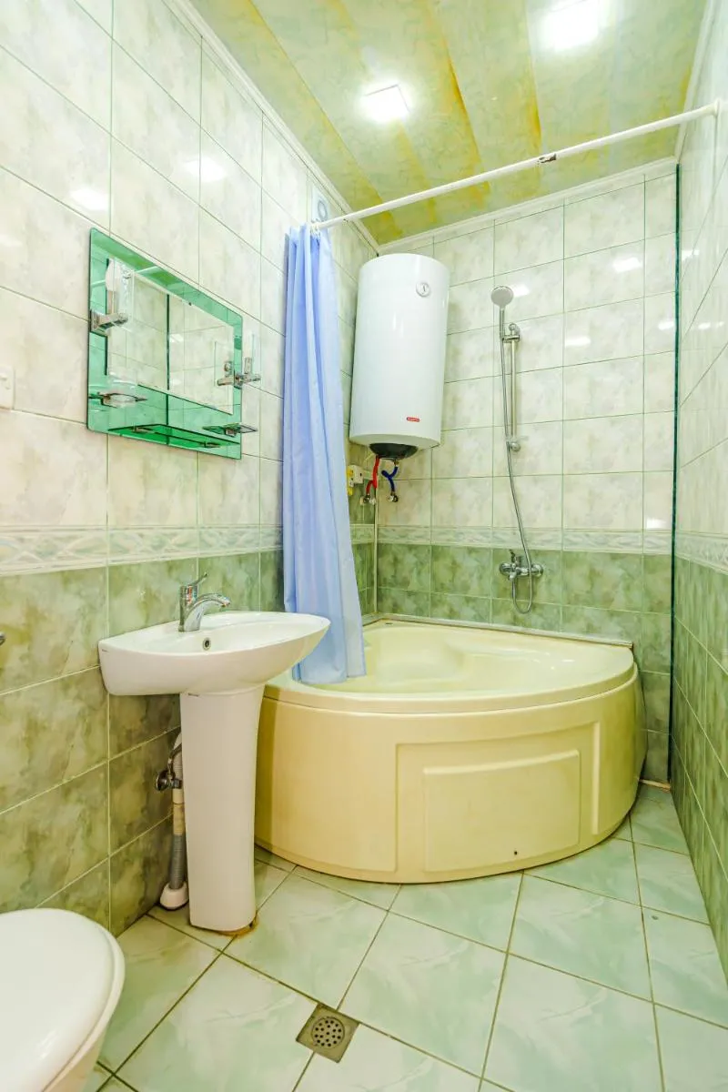 Image 6 of Old City 3 Room Lux Home