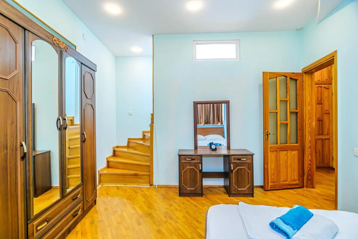 Image 5 of Old City 3 Room Lux Home