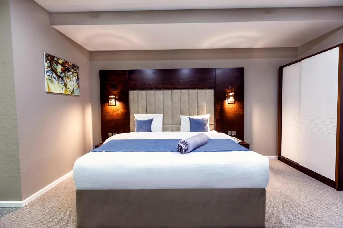 Image 1 of Parallel Hotel