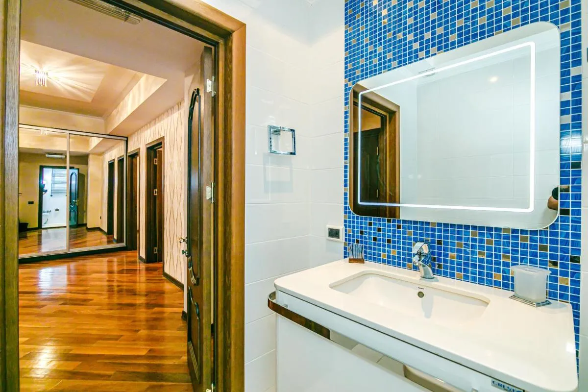 Image 2 of Park Azure Luxury Apartment