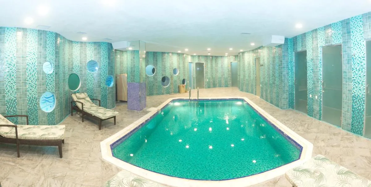 Image 2 of Parkway Inn Hotel & Spa