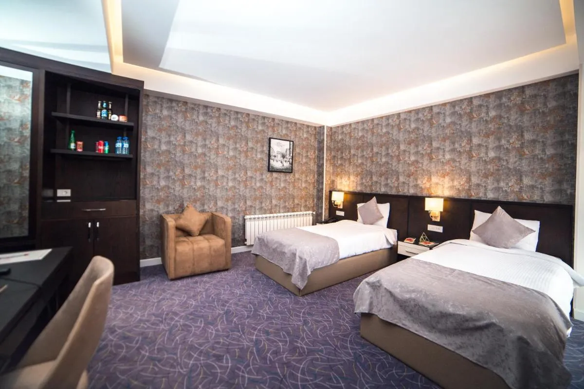 Image 5 of Parkway Inn Hotel & Spa