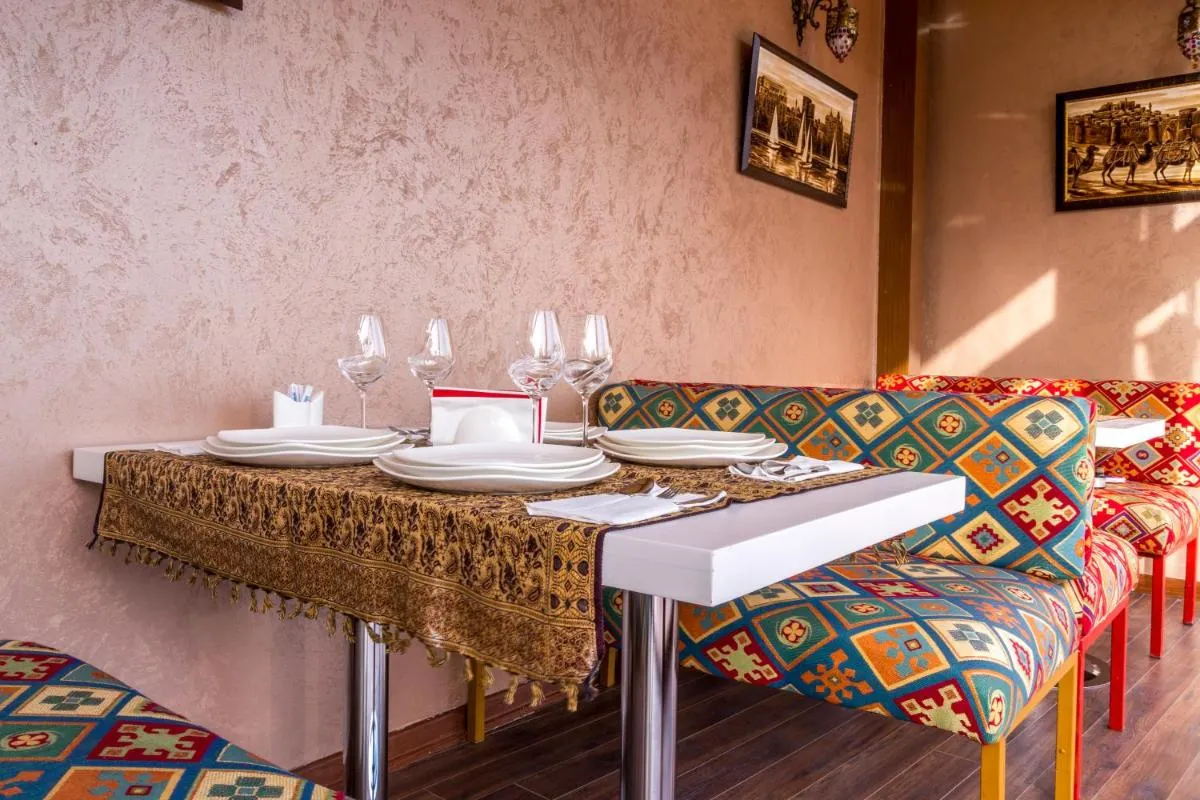 Image 1 of Premier Old Gates Hotel