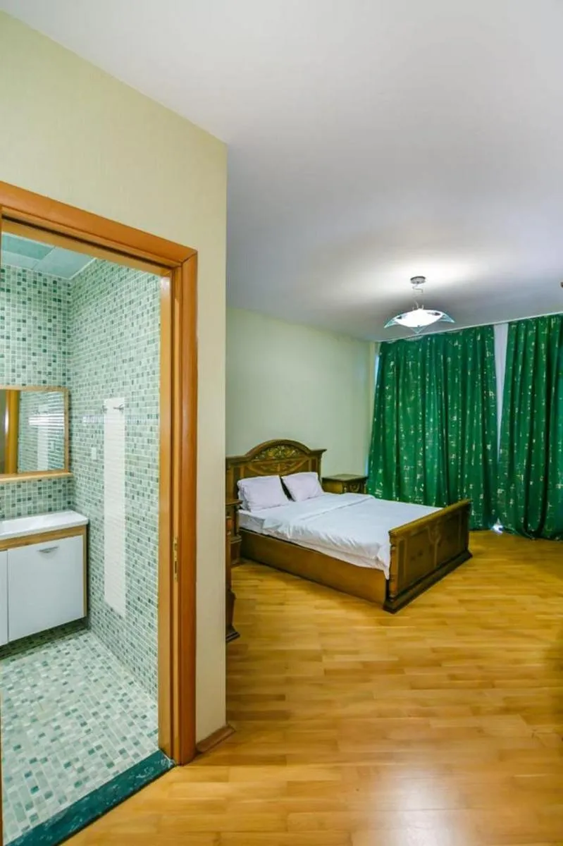 Image 3 of Red Apartment Vip City Center