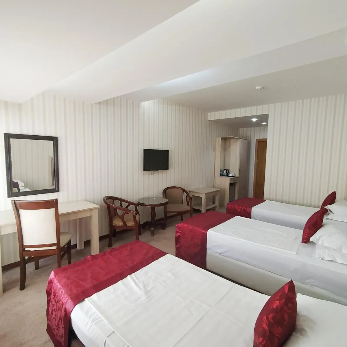 Image 6 of Royal Hotel
