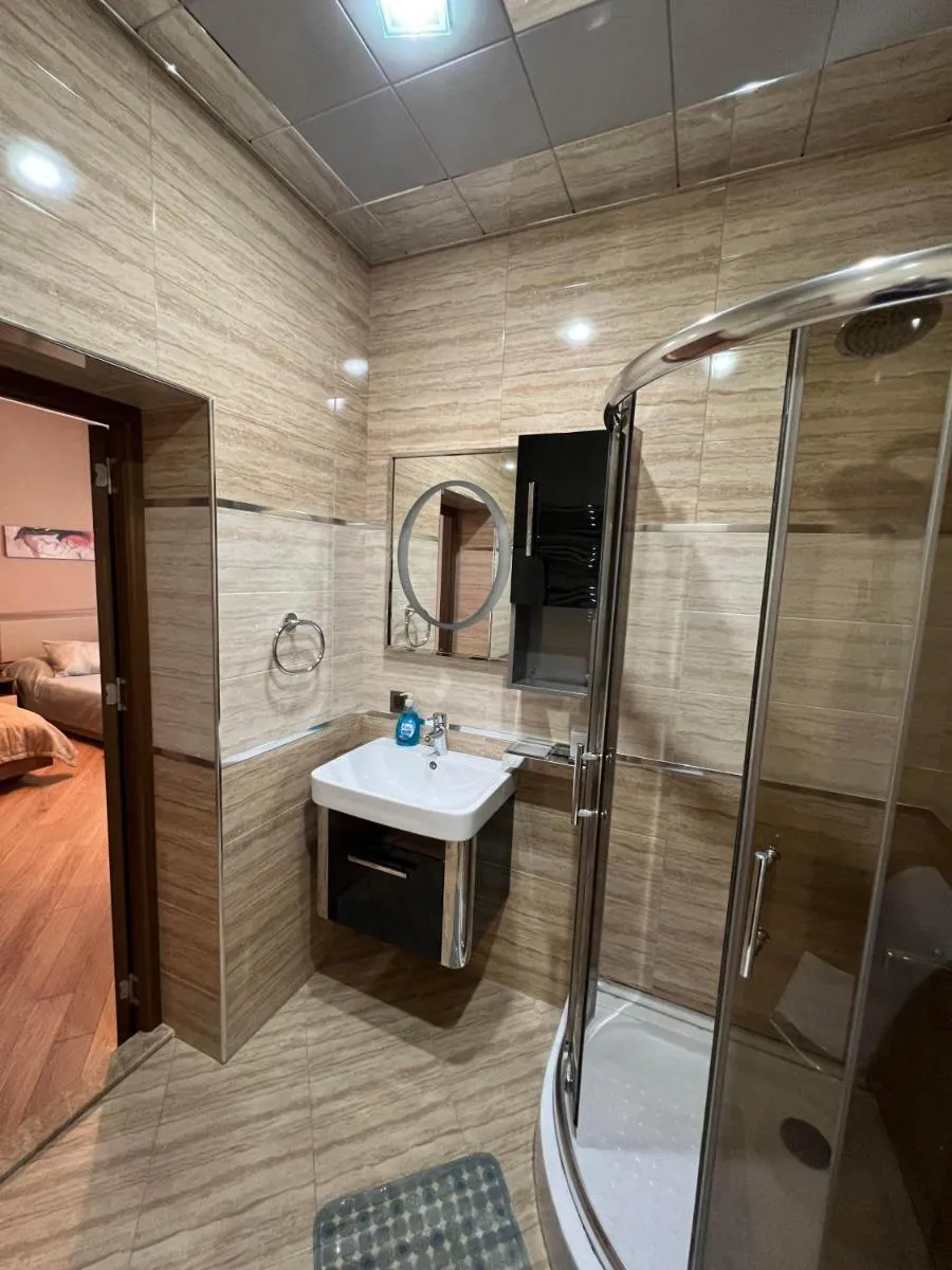 Image 5 of Sapphire Central Apartments
