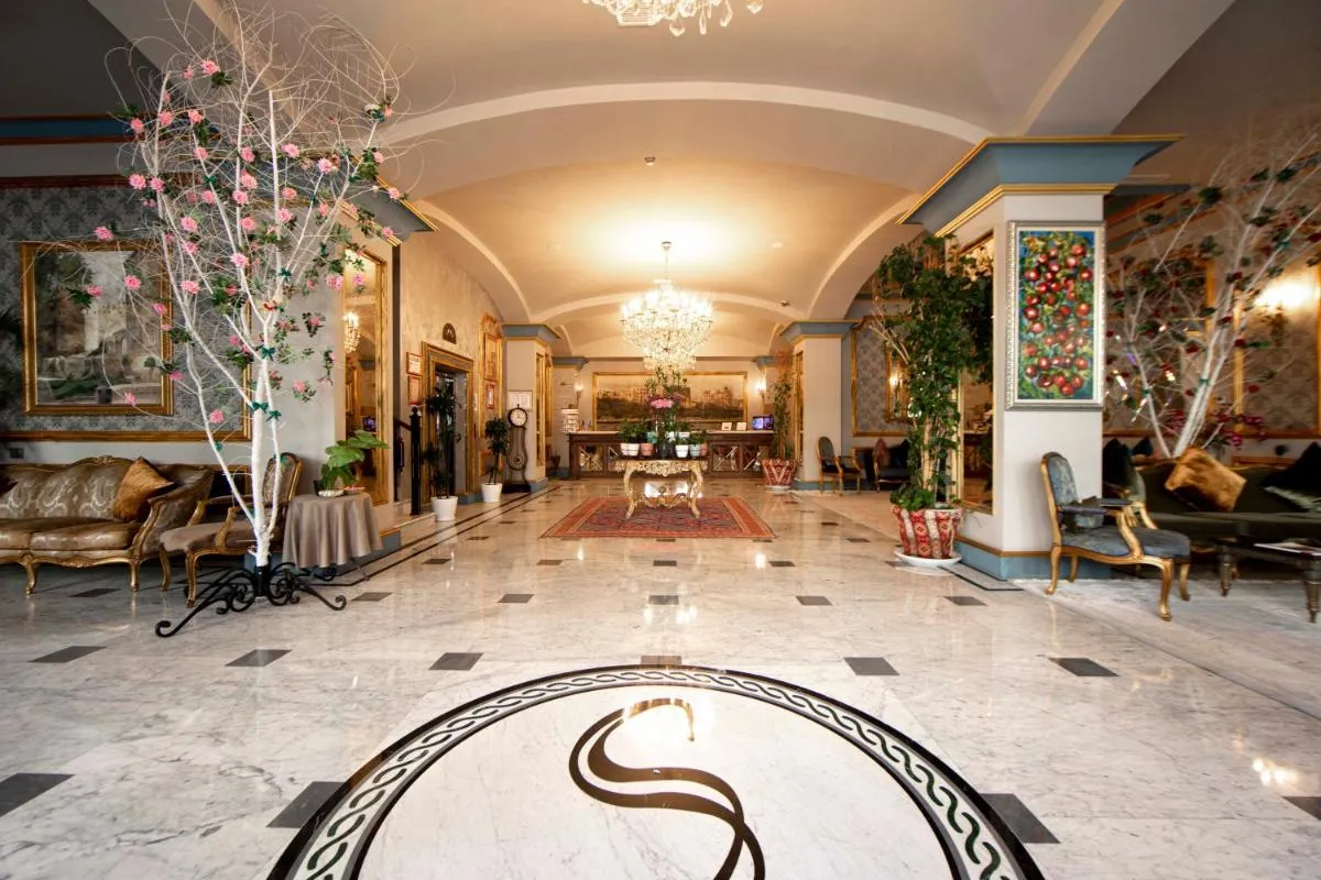 Image 5 of Sapphire City Hotel