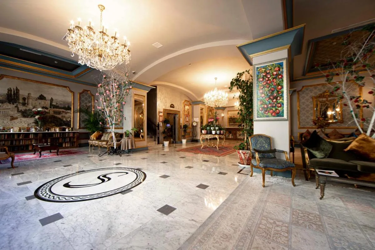 Image 1 of Sapphire City Hotel