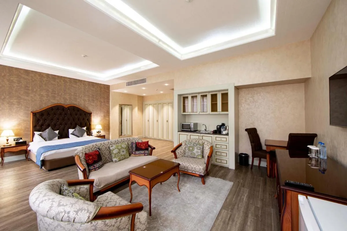 Image 1 of Sapphire Inn Hotel