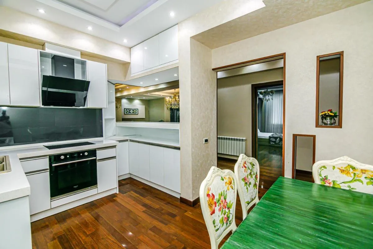 Image 3 of Sea View Apartment on Face Studio