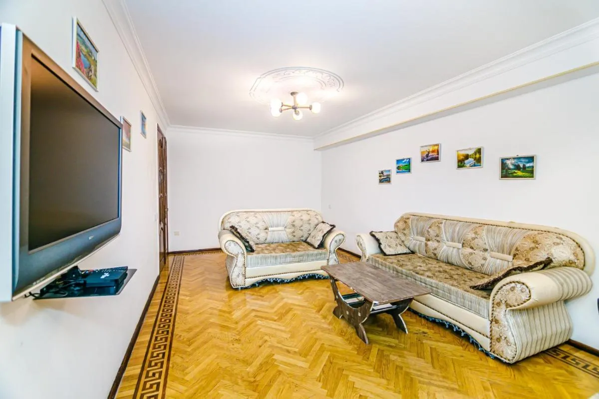Image 4 of Sea View Home