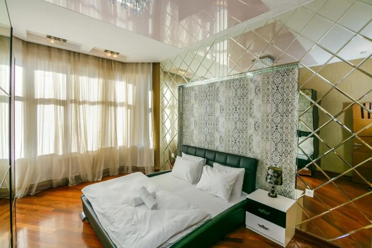 Image 1 of Sea View VİP Apartment Millenium Palace