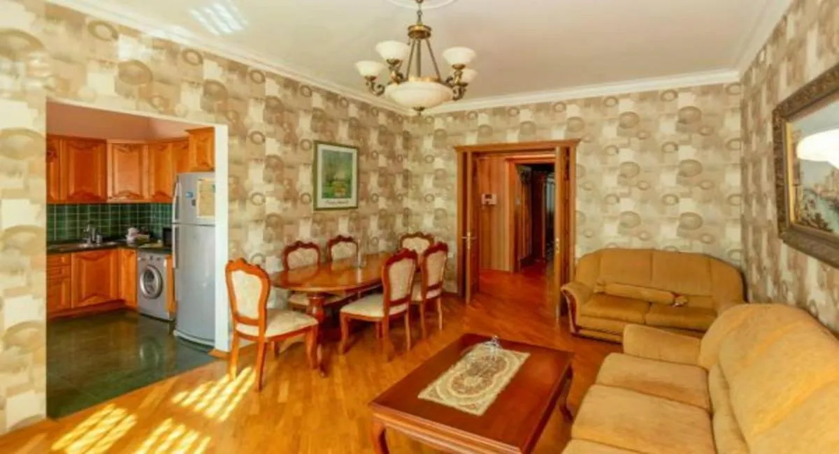 Image 2 of Seaside Apartments