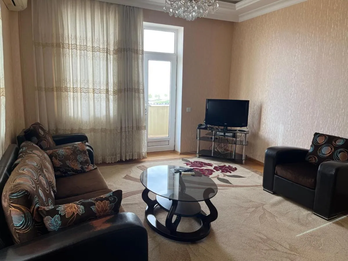 Image 4 of Sea view couple apartmant at boulvard,near nizami street