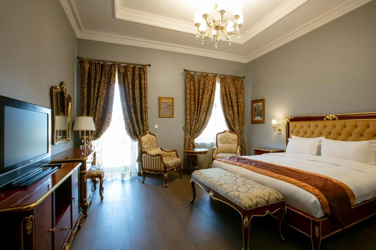 Image 1 of Shah Palace Luxury Museum Hotel