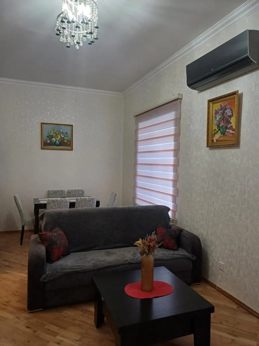 Image 4 of Spacious apartment in the center, near Fountain Square and Sahil metro station