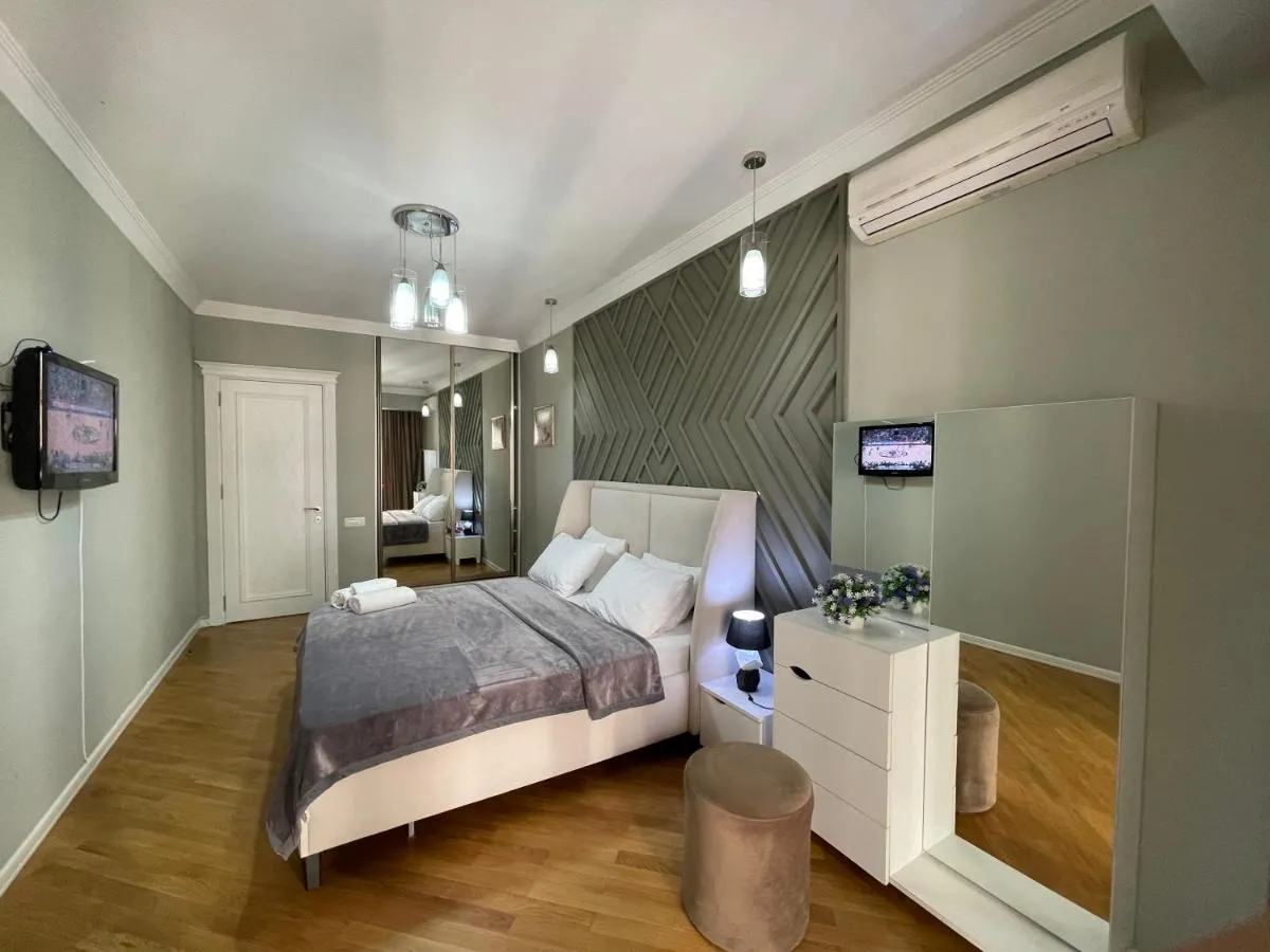 Image 1 of Studio Apartment