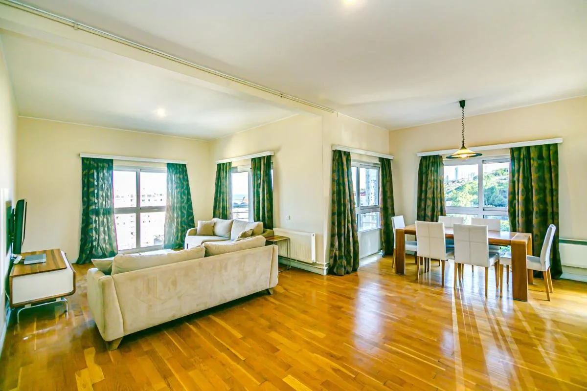 Image 1 of VIP APARTMENT IN CENTERr