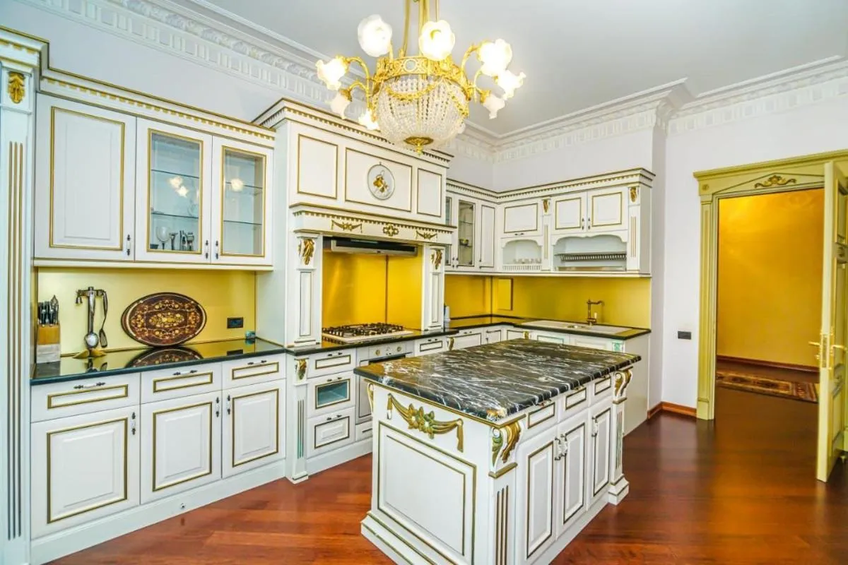 Image 4 of VIP Apartment MARRIOTT