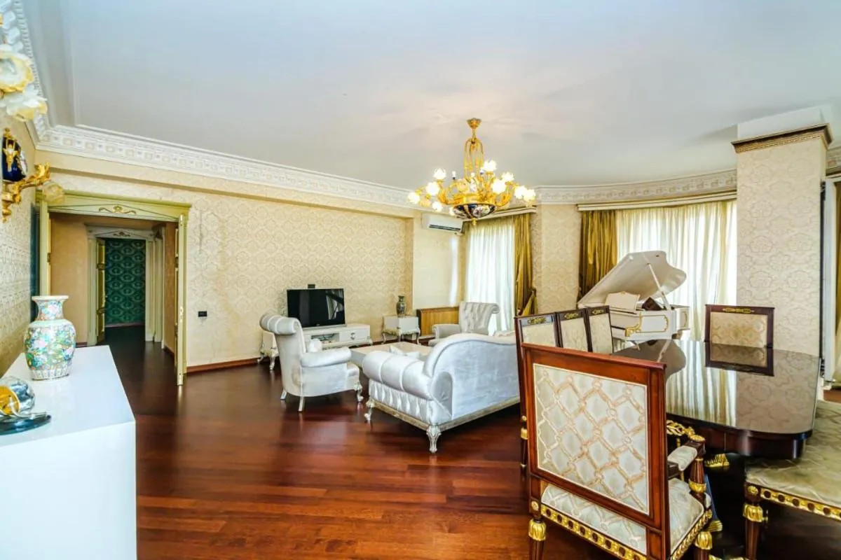 Image 5 of VIP Apartment MARRIOTT