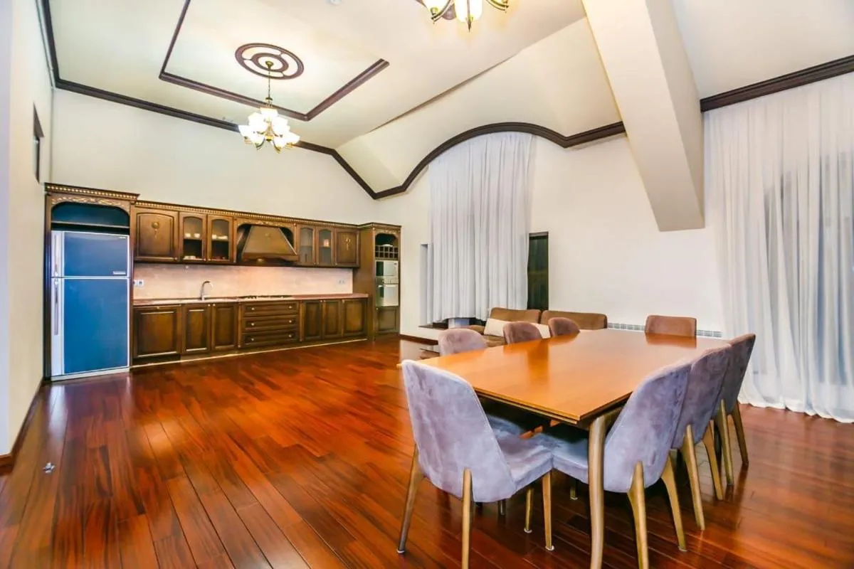 Image 1 of VIP Apartment PARMALAT