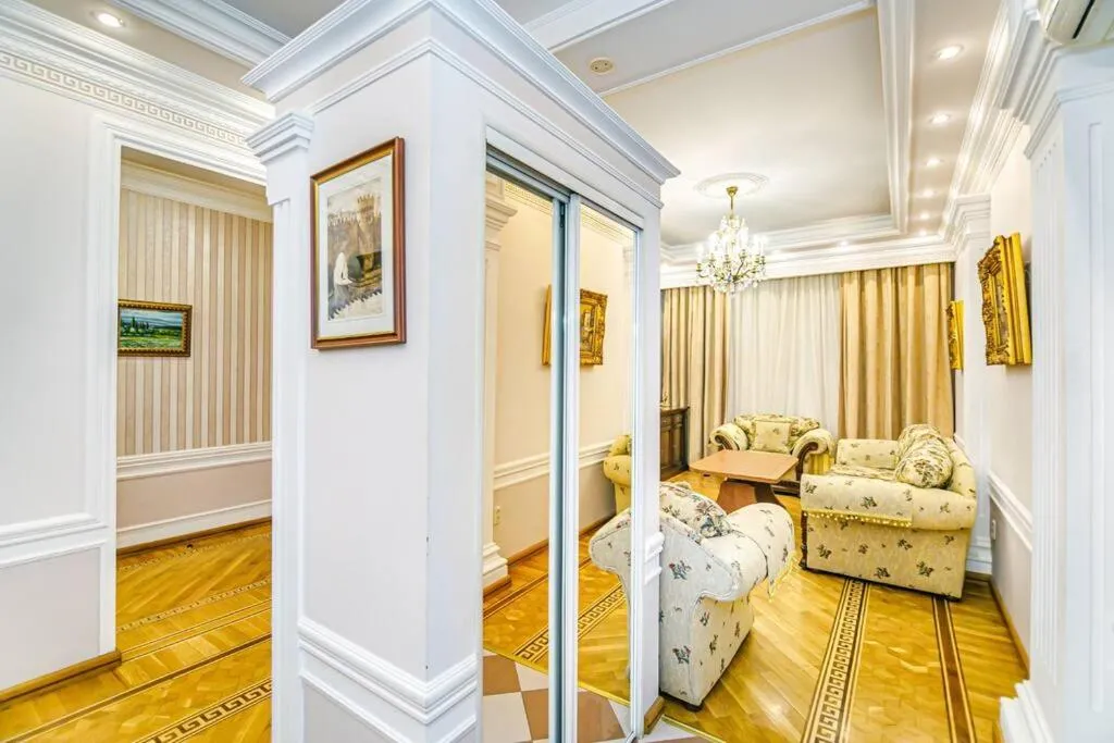 Image 6 of White Apartment LUX