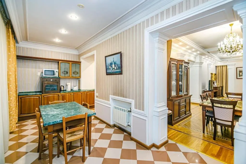 Image 3 of White Apartment LUX