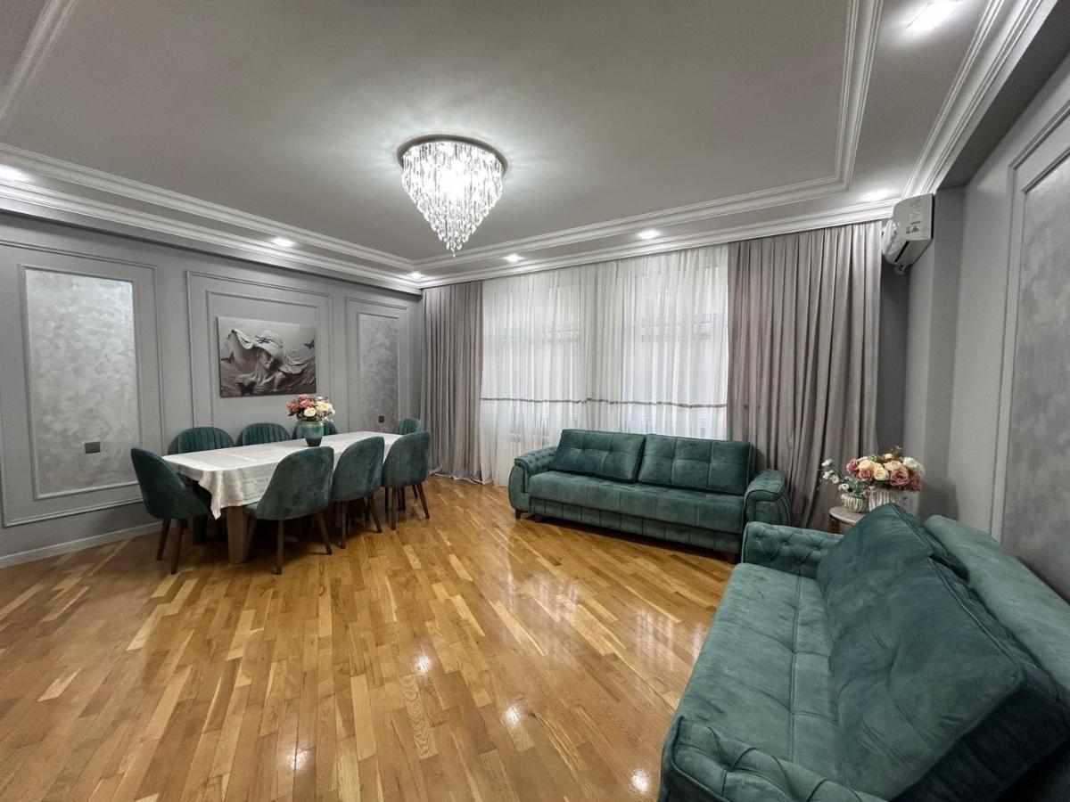 Image 2 of 3 floors 4 bedroom seaside apart