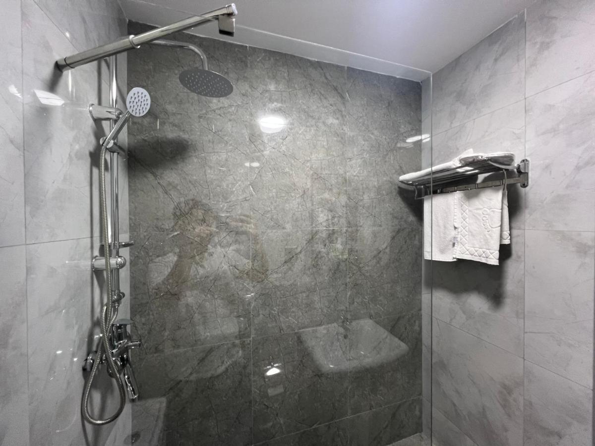 Image 2 of A&H Baku Center Inn Hotel