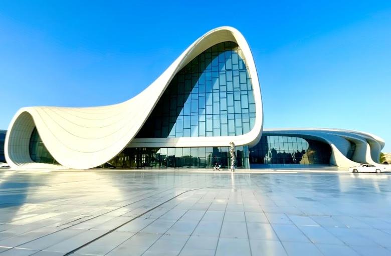 Image 2 of Baku Convention Center View Apt