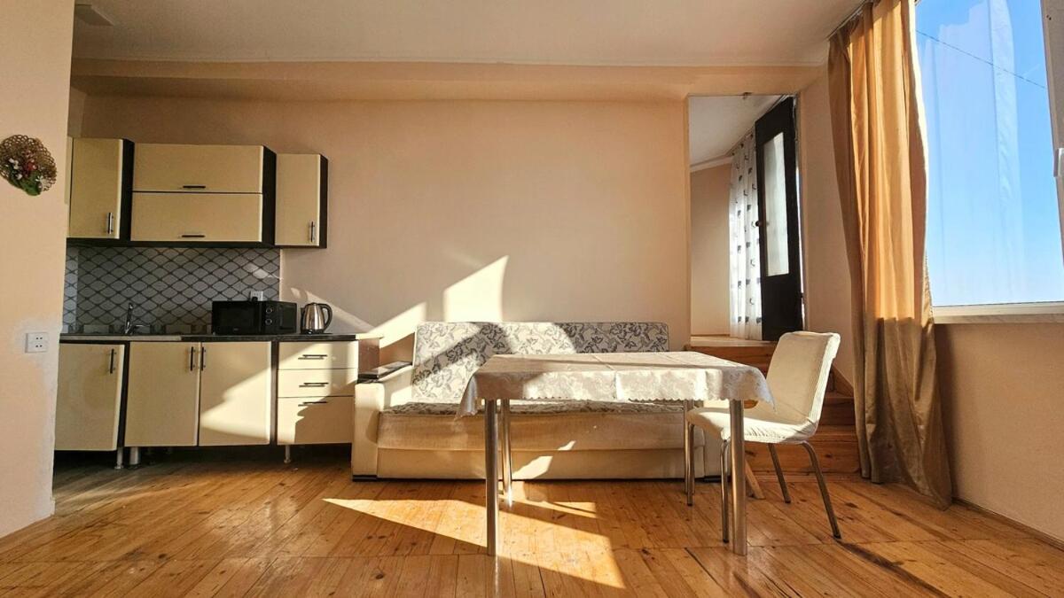Image 2 of Bayil boulevard apartments, Flat 3