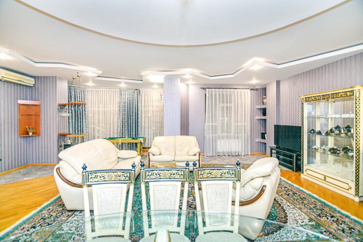 Image 3 of CHOPARD Apartment