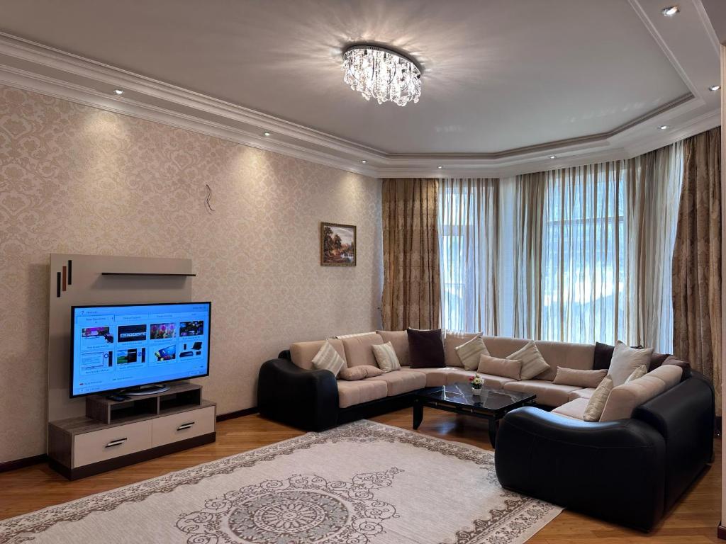 Image of City View Residence by Bakuapart