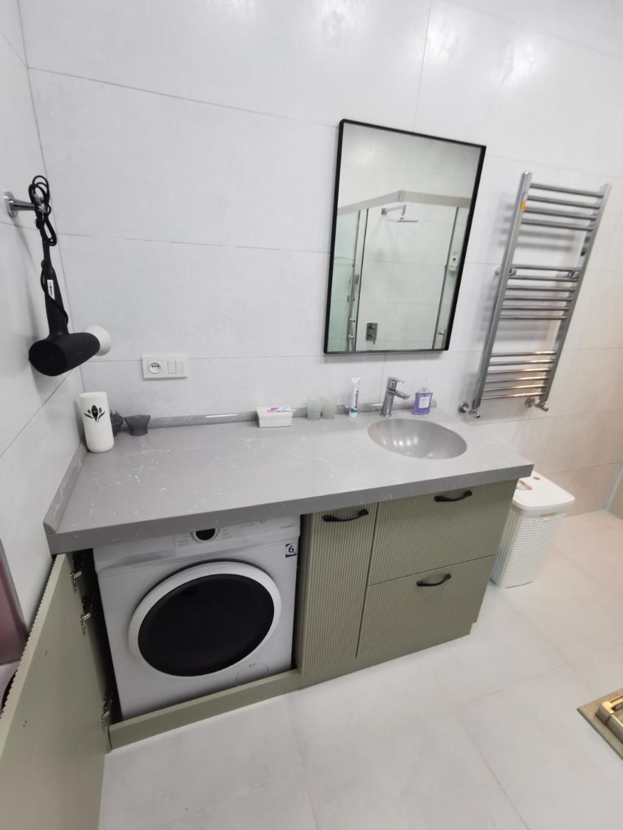 Image 3 of City center apartment