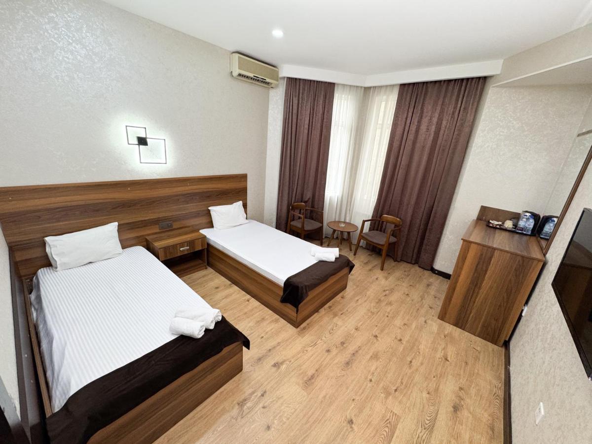 Image 1 of Consul Hotel