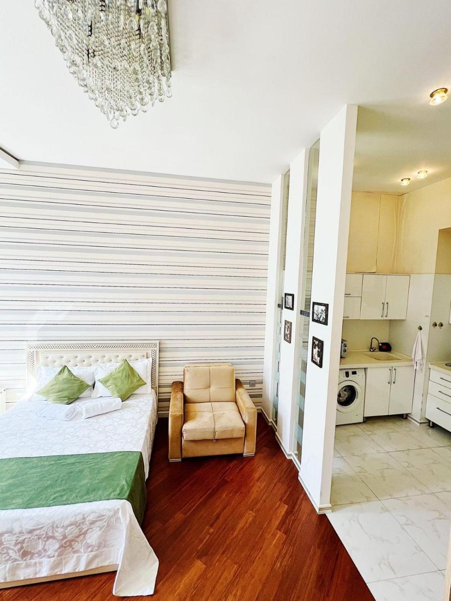 Image 5 of Cozy Apt in the Heart of theCity