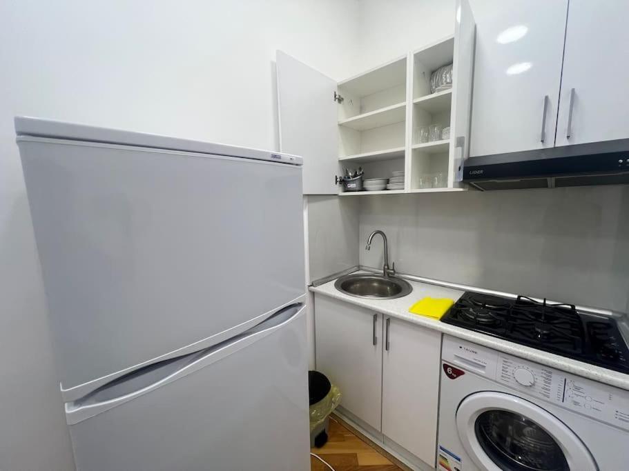 Image 2 of Cozy New Apartment Baku