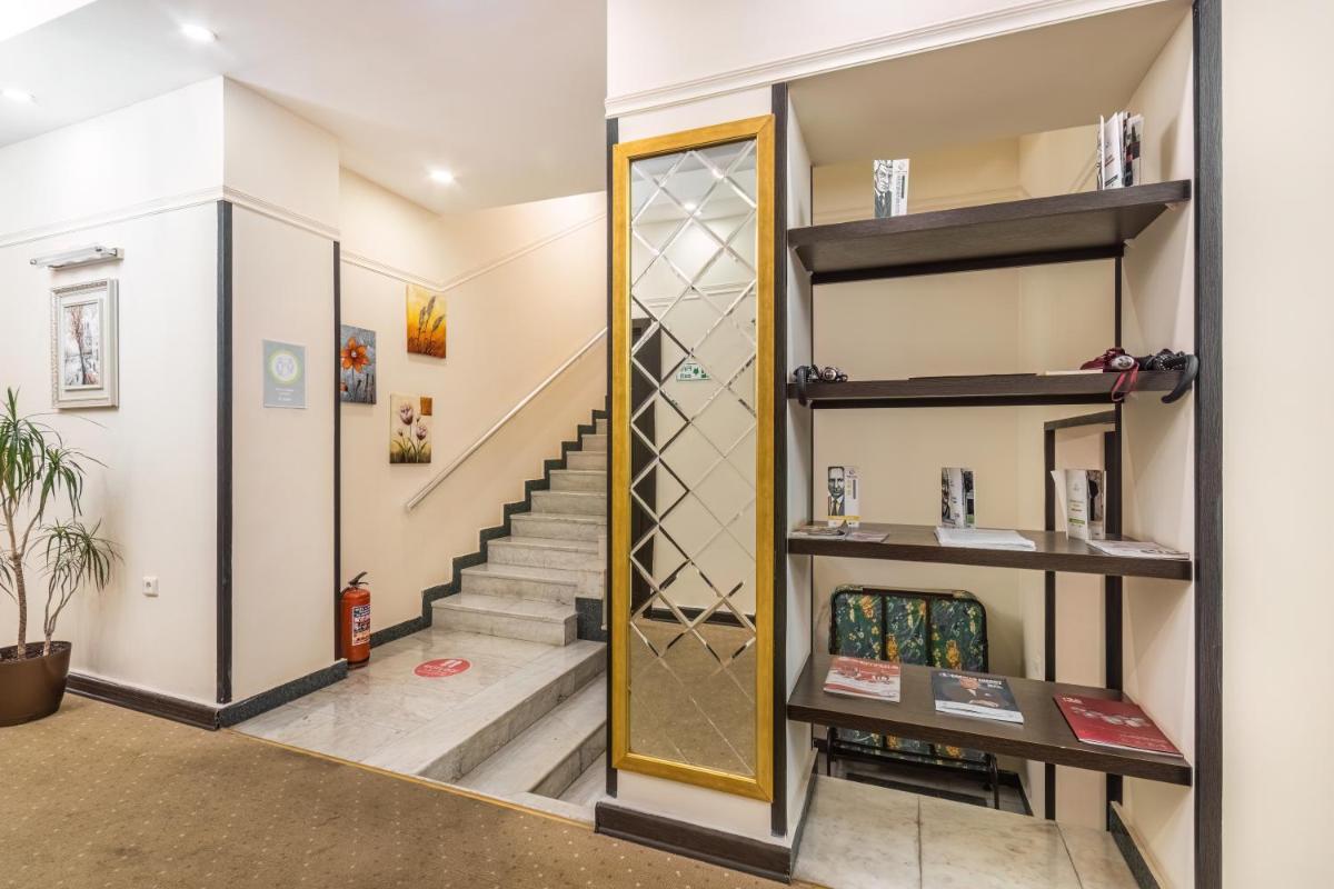 Image 4 of Deluxe Boutique Hotel