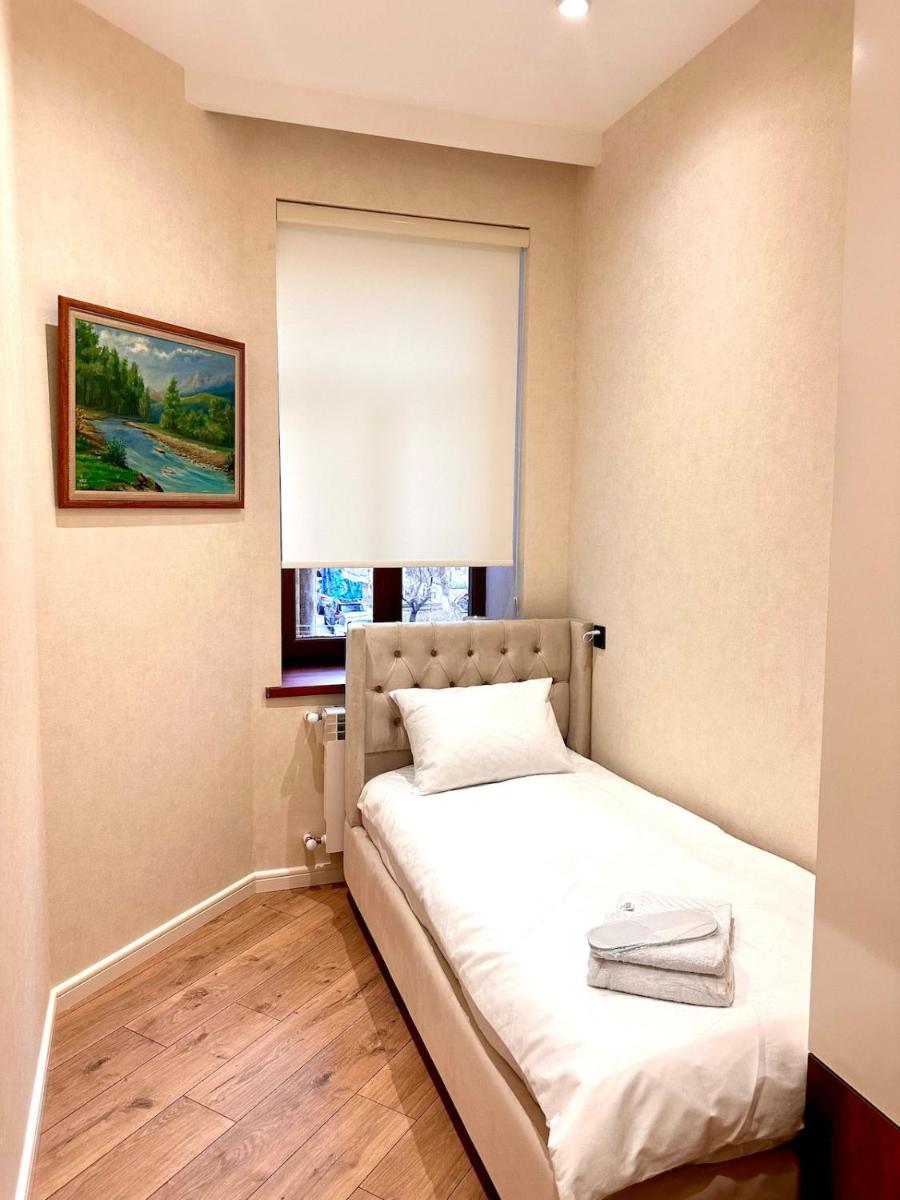 Image 5 of Elegant Stay in Downtown Baku