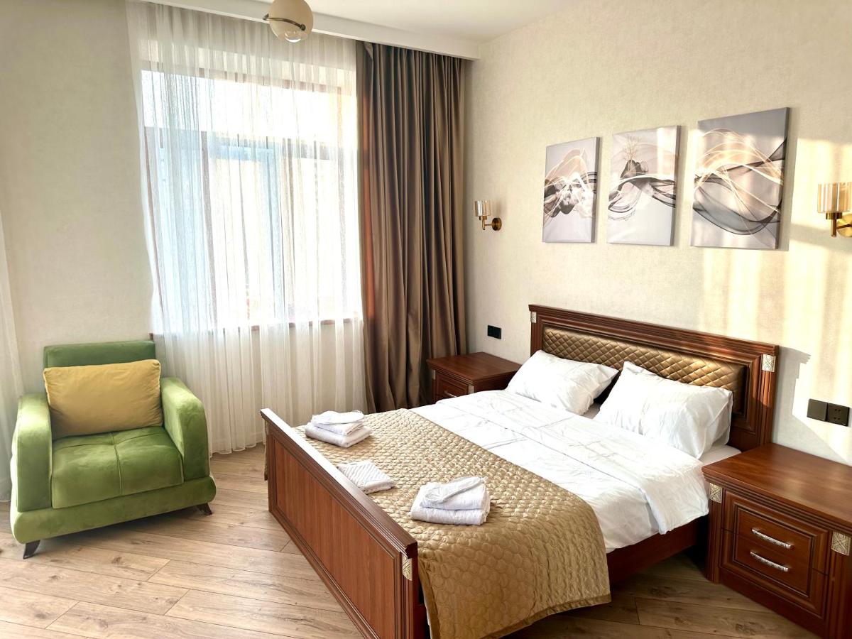 Image 1 of Elegant Stay in Downtown Baku