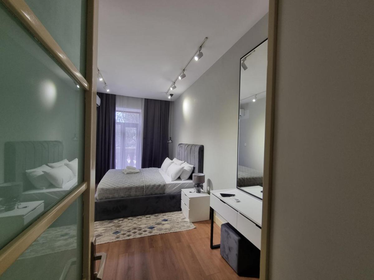 Image 1 of Emporium apartment by Bakuapart