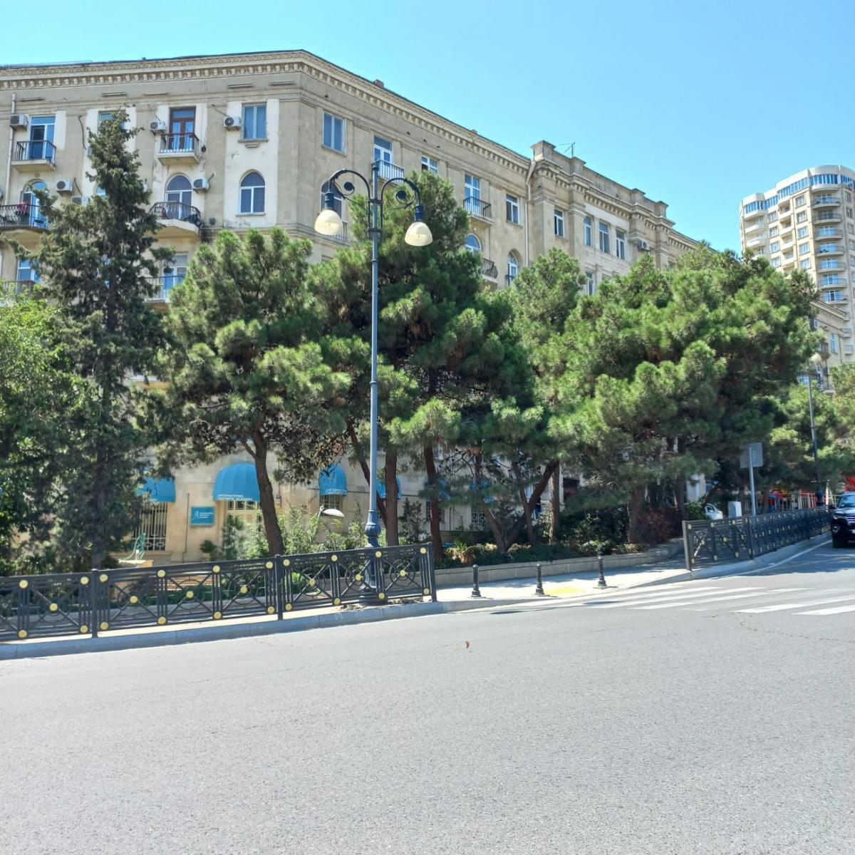 Image 5 of Flame Towers .metro Icheri Sheher.