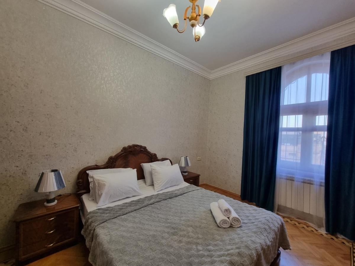 Image 1 of Fontain apartment by Bakuapart
